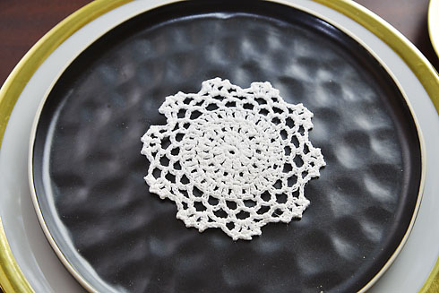 Crochet Round Doilies. 4" Round. White color. 12 pieces pack